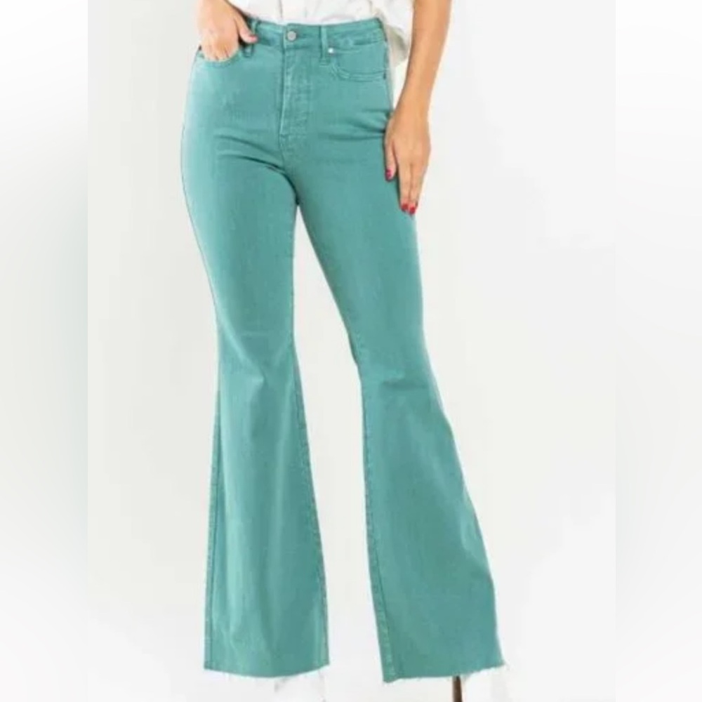 NWT - Judy Blue - Women's Tummy Control Flare Leg Raw Hem Stretch Jeans topaz